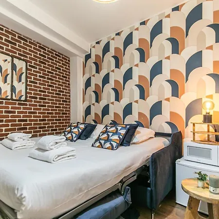 Mba Splendide Saint-michel Centre *