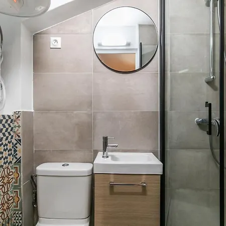 Mba Splendide Saint-michel Centre *