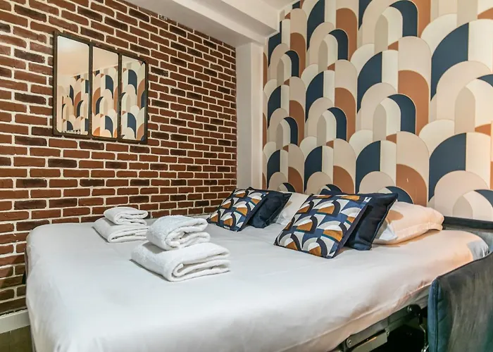 Mba Splendide Saint-michel Centre *